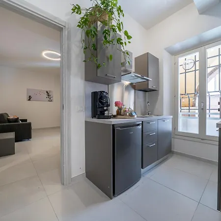 Rua Muro Piano Nobile Family *