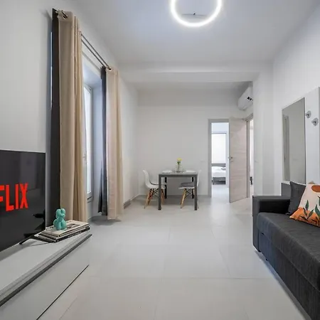 Rua Muro Piano Nobile Family